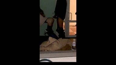 Студент дико трахает раком первокурсницу в университете