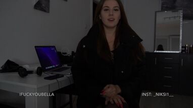 Шатенка сосет другу на Новый Год для лучшего подарка